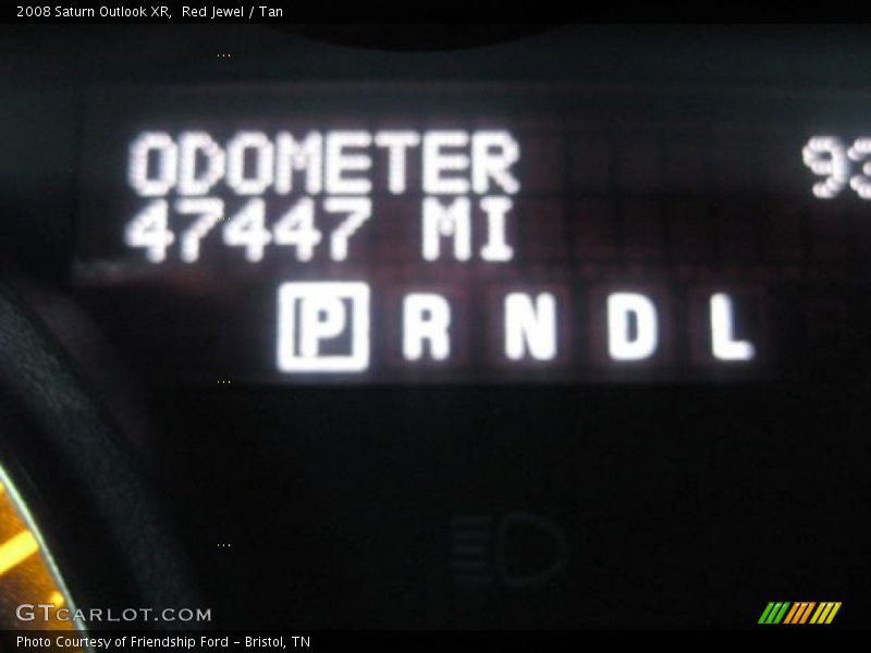 Red Jewel / Tan 2008 Saturn Outlook XR