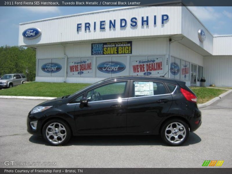 Tuxedo Black Metallic / Charcoal Black Leather 2011 Ford Fiesta SES Hatchback