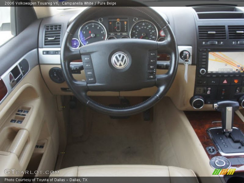 Campanella White / Pure Beige 2006 Volkswagen Touareg V6