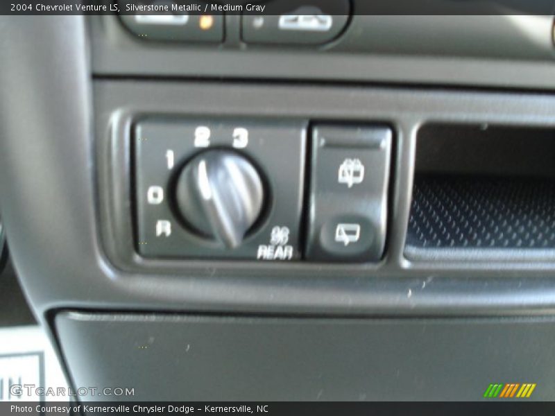 Silverstone Metallic / Medium Gray 2004 Chevrolet Venture LS