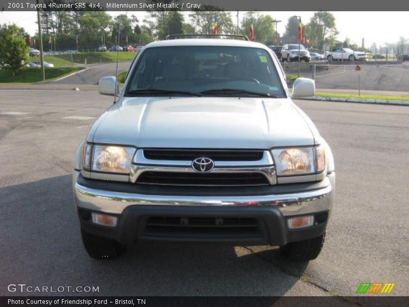 Millennium Silver Metallic / Gray 2001 Toyota 4Runner SR5 4x4