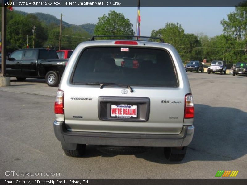 Millennium Silver Metallic / Gray 2001 Toyota 4Runner SR5 4x4