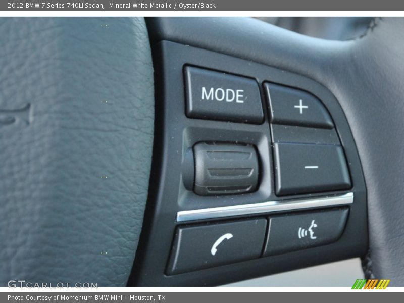 Controls of 2012 7 Series 740Li Sedan