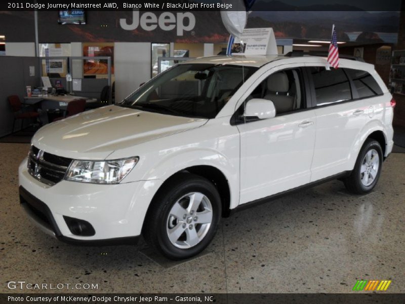 Bianco White / Black/Light Frost Beige 2011 Dodge Journey Mainstreet AWD
