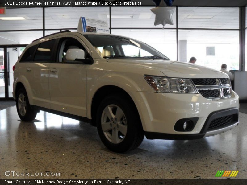 Bianco White / Black/Light Frost Beige 2011 Dodge Journey Mainstreet AWD