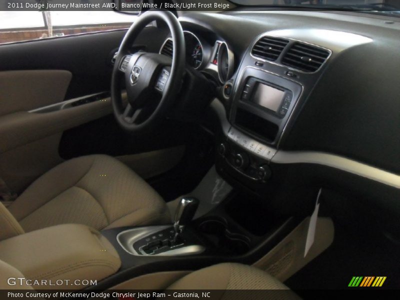 Bianco White / Black/Light Frost Beige 2011 Dodge Journey Mainstreet AWD