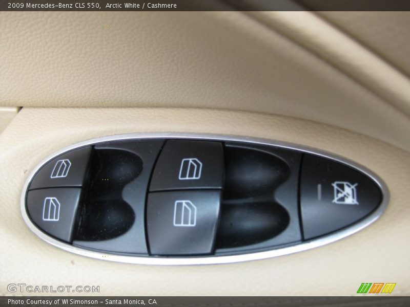 Arctic White / Cashmere 2009 Mercedes-Benz CLS 550