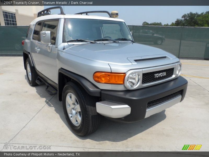 Titanium Metallic / Dark Charcoal 2007 Toyota FJ Cruiser