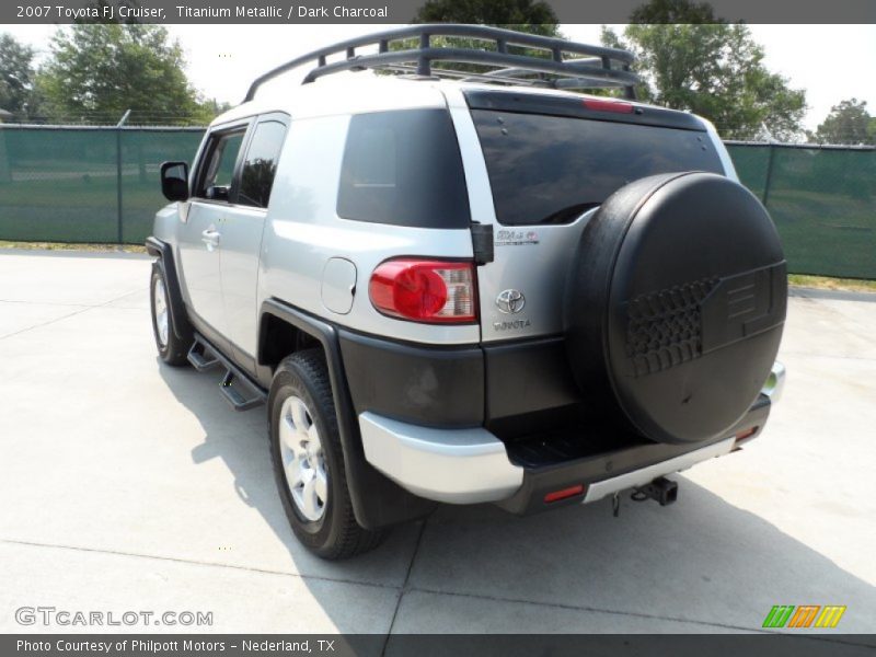 Titanium Metallic / Dark Charcoal 2007 Toyota FJ Cruiser