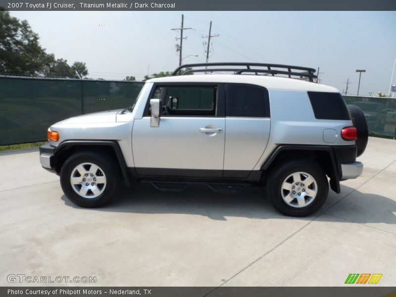Titanium Metallic / Dark Charcoal 2007 Toyota FJ Cruiser