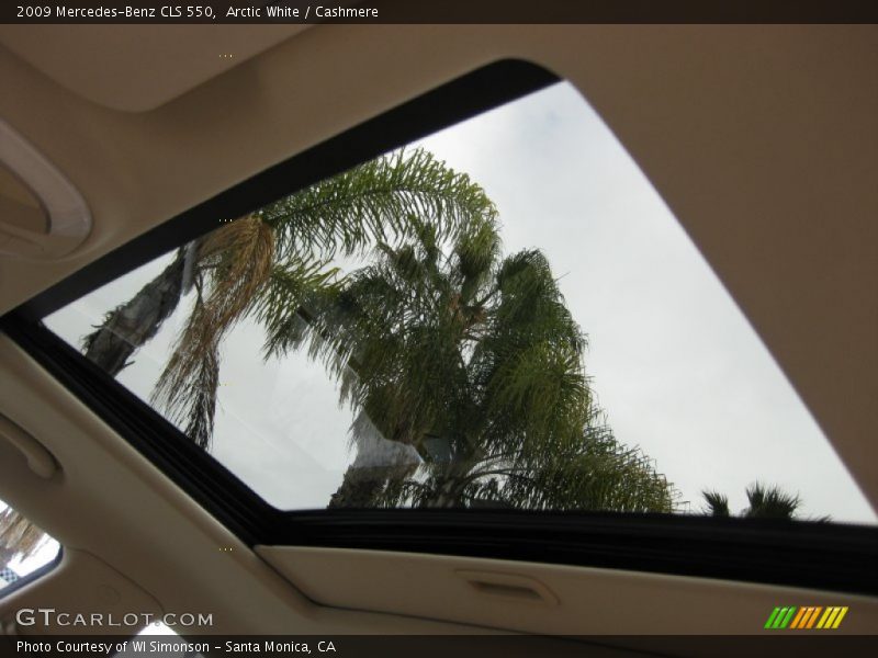Arctic White / Cashmere 2009 Mercedes-Benz CLS 550