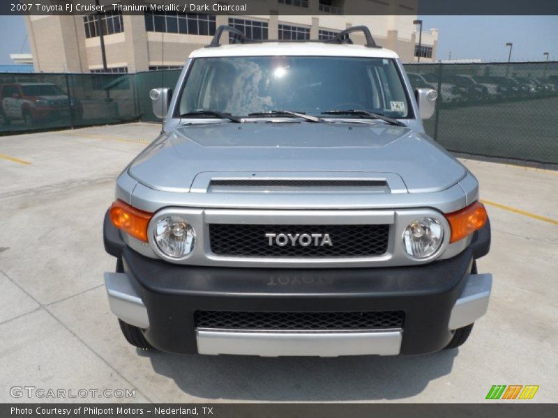 Titanium Metallic / Dark Charcoal 2007 Toyota FJ Cruiser