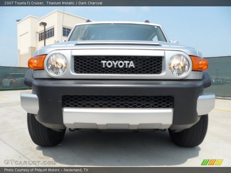 Titanium Metallic / Dark Charcoal 2007 Toyota FJ Cruiser