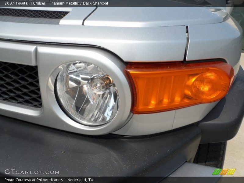 Titanium Metallic / Dark Charcoal 2007 Toyota FJ Cruiser