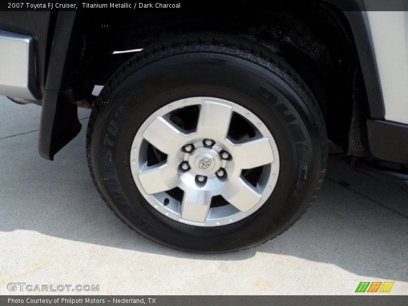 Titanium Metallic / Dark Charcoal 2007 Toyota FJ Cruiser