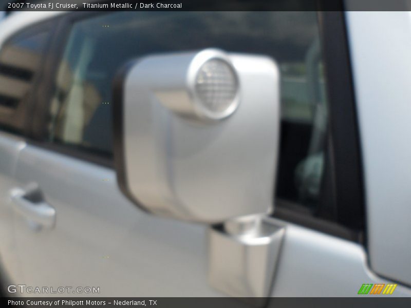 Titanium Metallic / Dark Charcoal 2007 Toyota FJ Cruiser