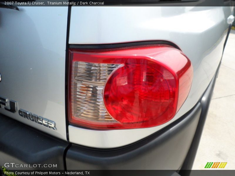 Titanium Metallic / Dark Charcoal 2007 Toyota FJ Cruiser