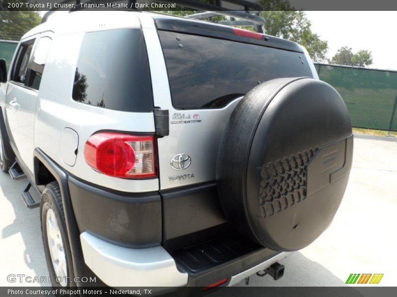 Titanium Metallic / Dark Charcoal 2007 Toyota FJ Cruiser