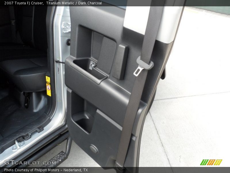 Titanium Metallic / Dark Charcoal 2007 Toyota FJ Cruiser