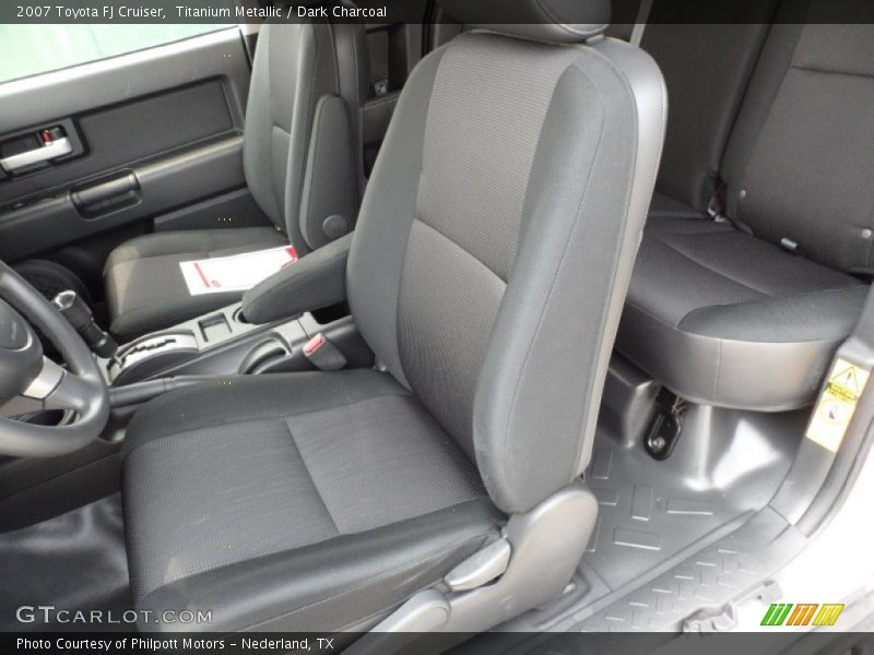 Titanium Metallic / Dark Charcoal 2007 Toyota FJ Cruiser
