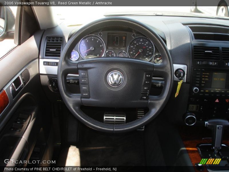 Reed Green Metallic / Anthracite 2006 Volkswagen Touareg V8