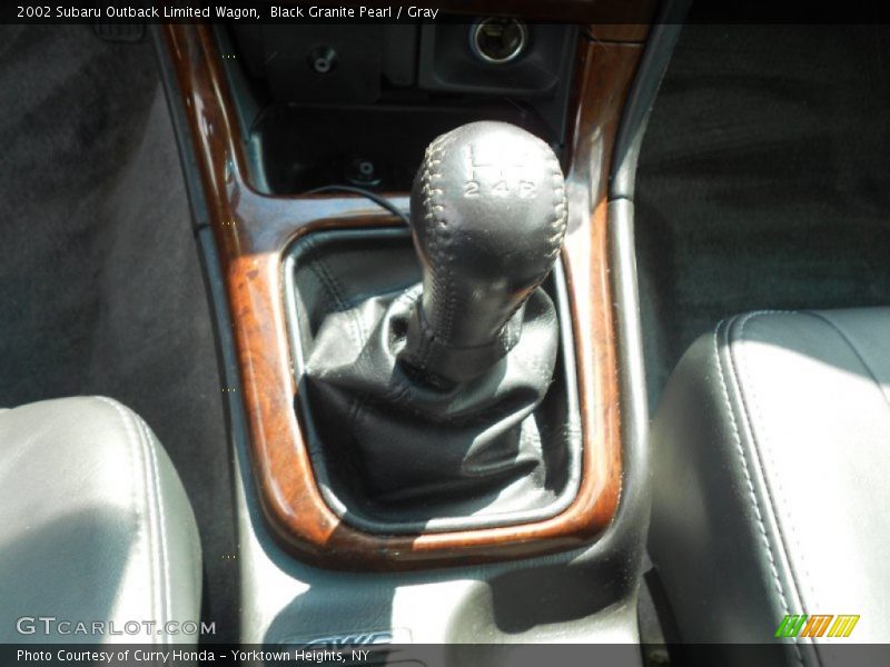Black Granite Pearl / Gray 2002 Subaru Outback Limited Wagon