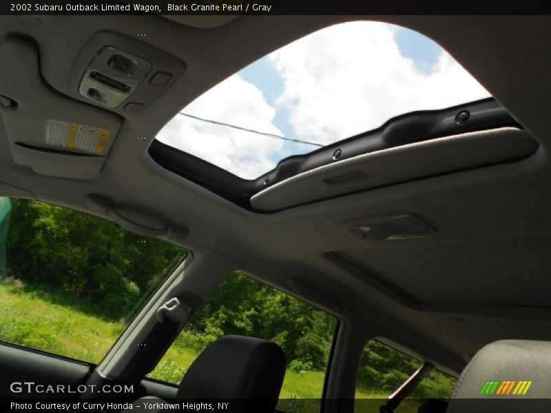 Black Granite Pearl / Gray 2002 Subaru Outback Limited Wagon