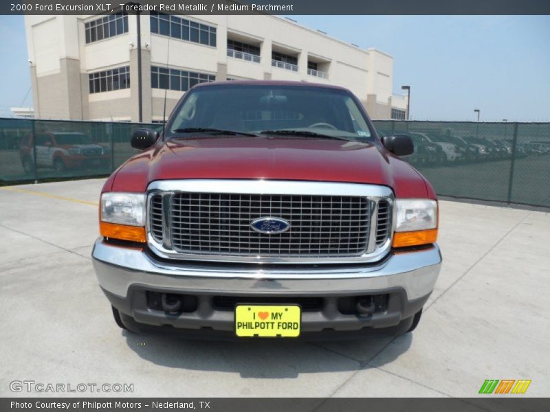 Toreador Red Metallic / Medium Parchment 2000 Ford Excursion XLT