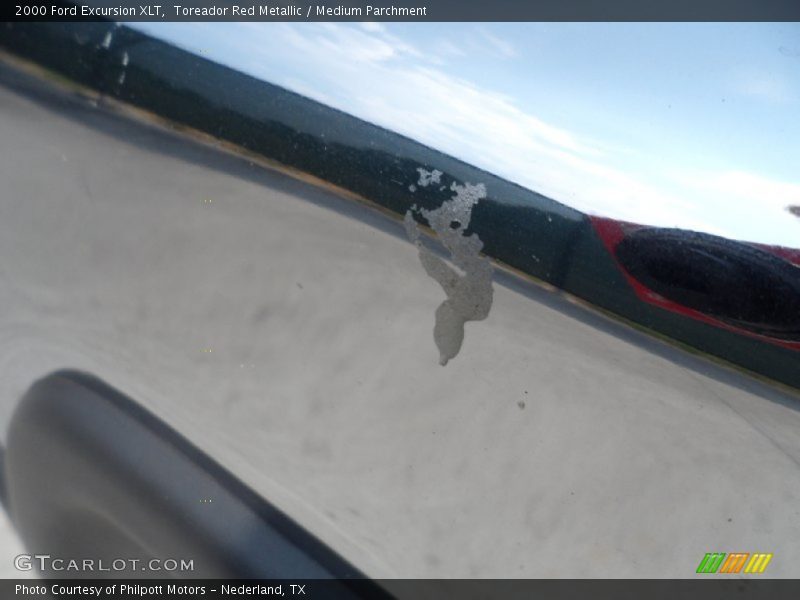 Toreador Red Metallic / Medium Parchment 2000 Ford Excursion XLT