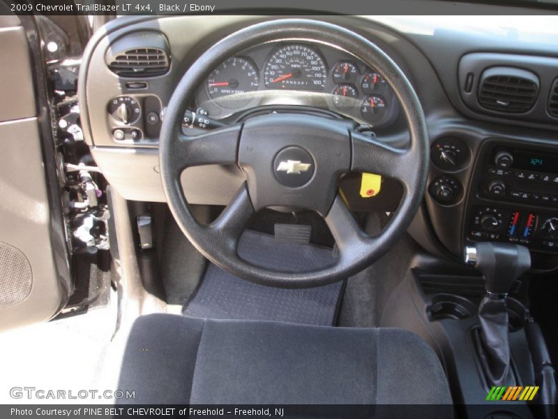 Black / Ebony 2009 Chevrolet TrailBlazer LT 4x4