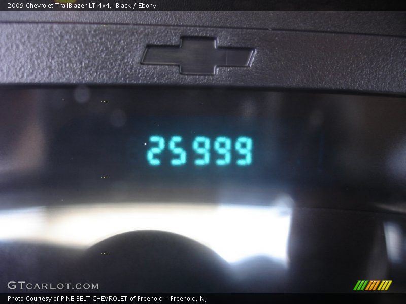 Black / Ebony 2009 Chevrolet TrailBlazer LT 4x4