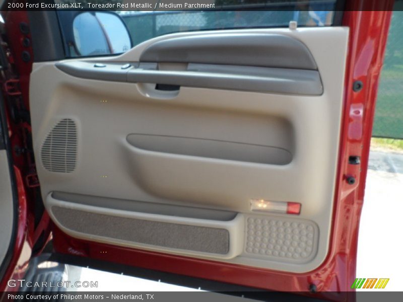Toreador Red Metallic / Medium Parchment 2000 Ford Excursion XLT