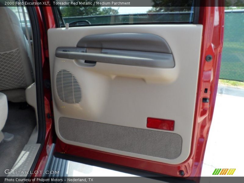 Toreador Red Metallic / Medium Parchment 2000 Ford Excursion XLT
