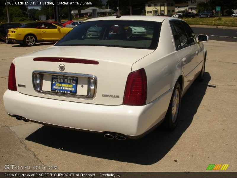 Glacier White / Shale 2005 Cadillac DeVille Sedan