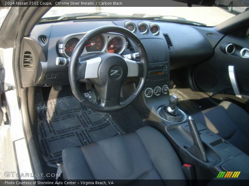 Dashboard of 2004 350Z Coupe