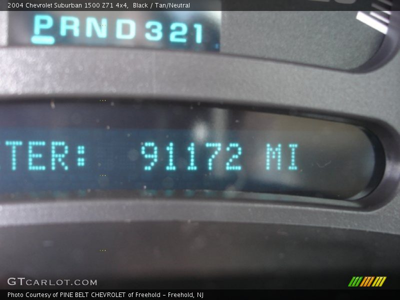 Black / Tan/Neutral 2004 Chevrolet Suburban 1500 Z71 4x4
