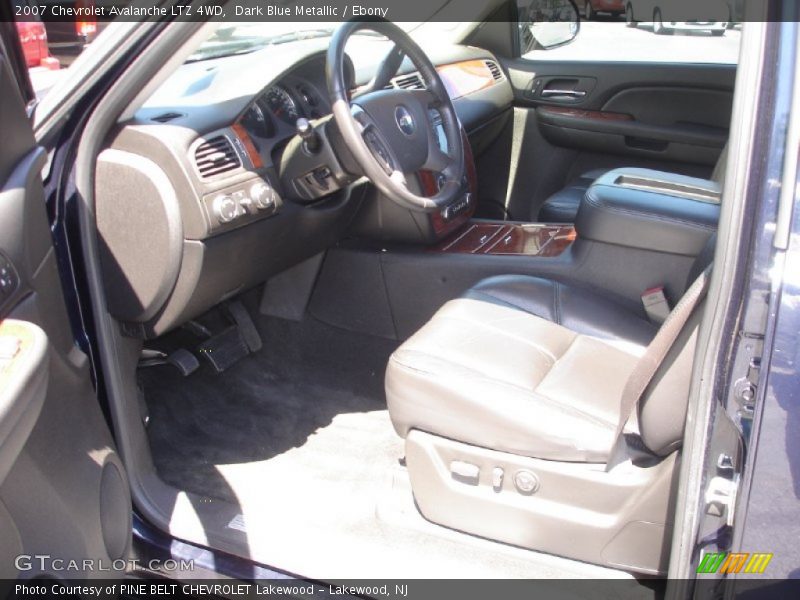 Dark Blue Metallic / Ebony 2007 Chevrolet Avalanche LTZ 4WD