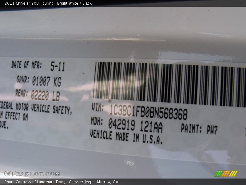 Bright White / Black 2011 Chrysler 200 Touring