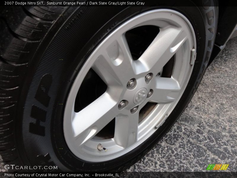 Sunburst Orange Pearl / Dark Slate Gray/Light Slate Gray 2007 Dodge Nitro SXT