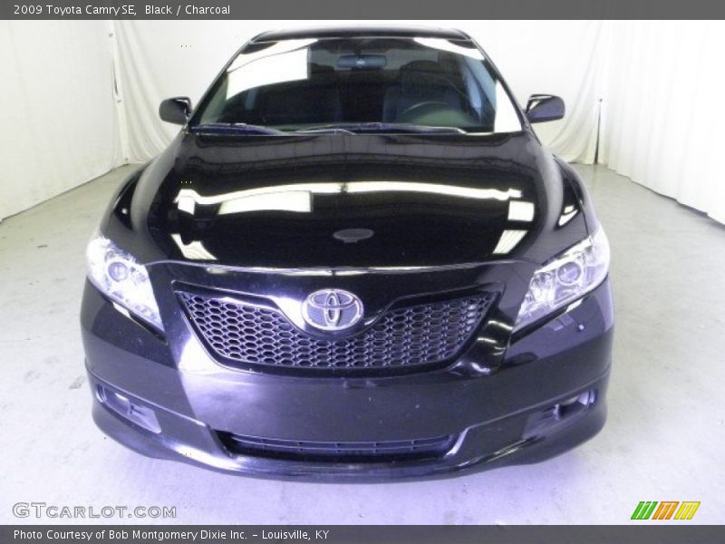 Black / Charcoal 2009 Toyota Camry SE