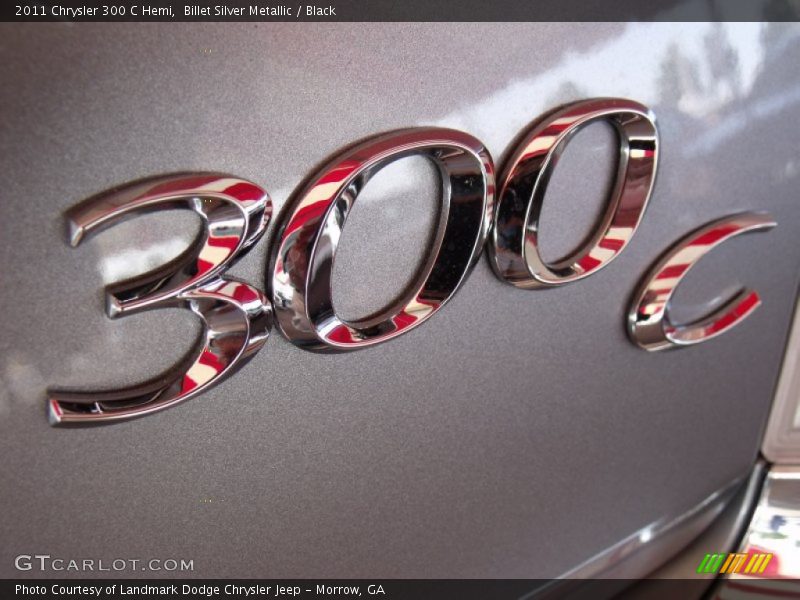  2011 300 C Hemi Logo