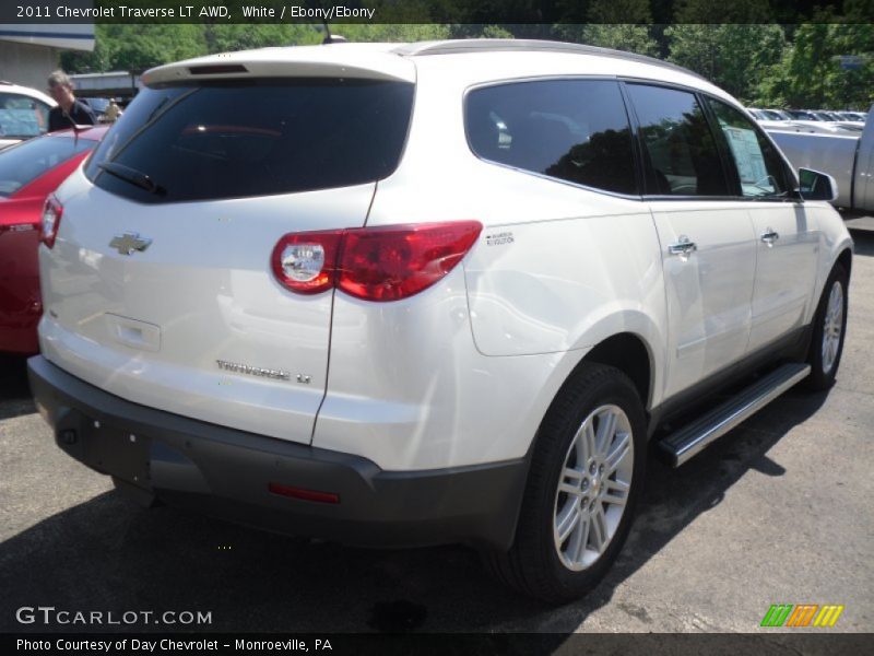 White / Ebony/Ebony 2011 Chevrolet Traverse LT AWD