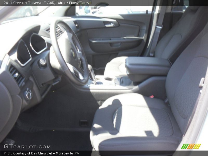 White / Ebony/Ebony 2011 Chevrolet Traverse LT AWD