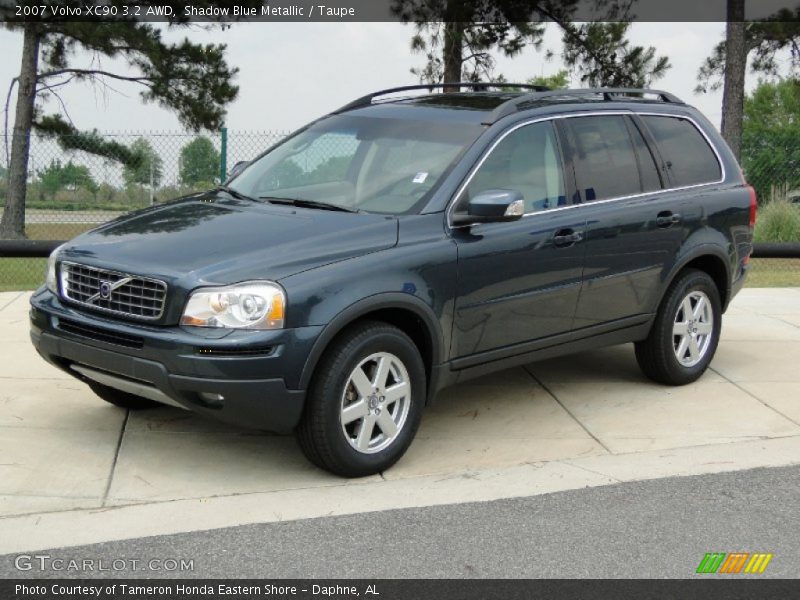 Front 3/4 View of 2007 XC90 3.2 AWD