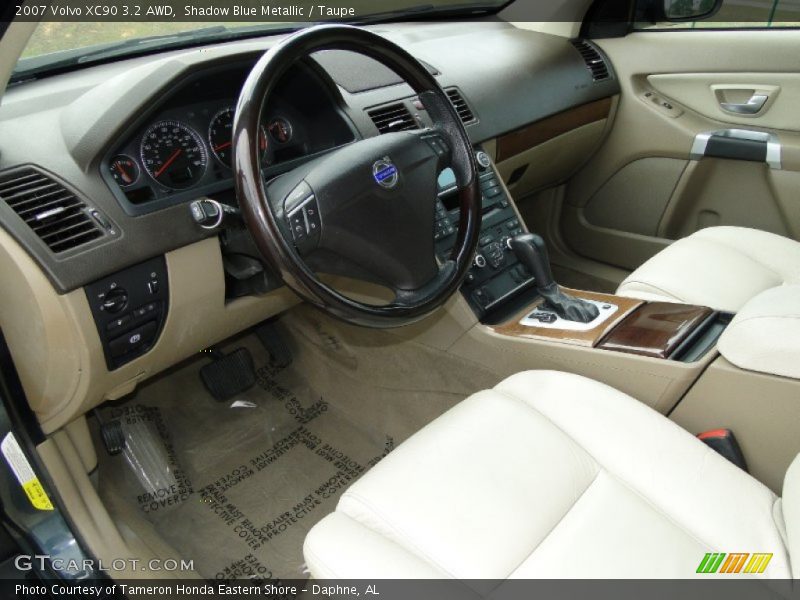  2007 XC90 3.2 AWD Taupe Interior