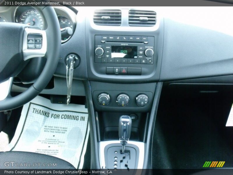 Black / Black 2011 Dodge Avenger Mainstreet