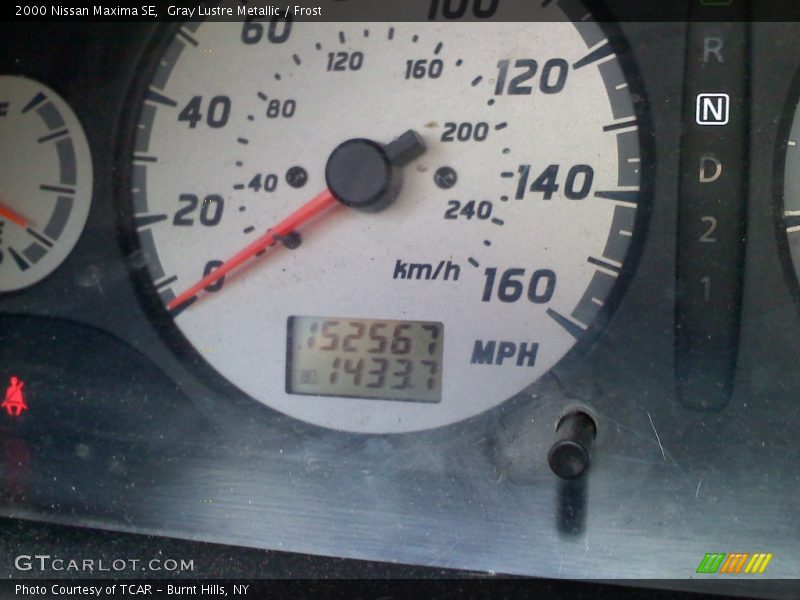 Gray Lustre Metallic / Frost 2000 Nissan Maxima SE