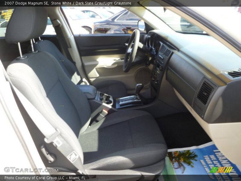 Stone White / Dark Slate Gray/Light Graystone 2007 Dodge Magnum SE