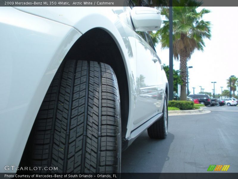 Arctic White / Cashmere 2009 Mercedes-Benz ML 350 4Matic