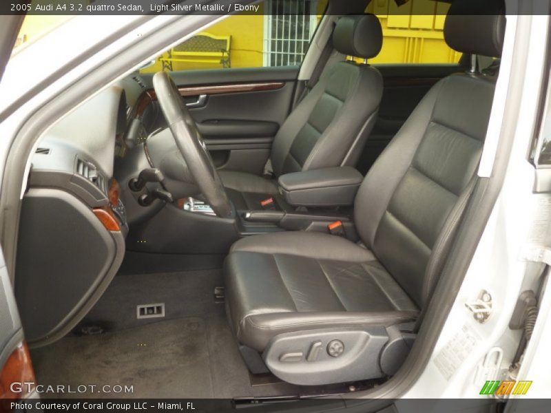  2005 A4 3.2 quattro Sedan Ebony Interior